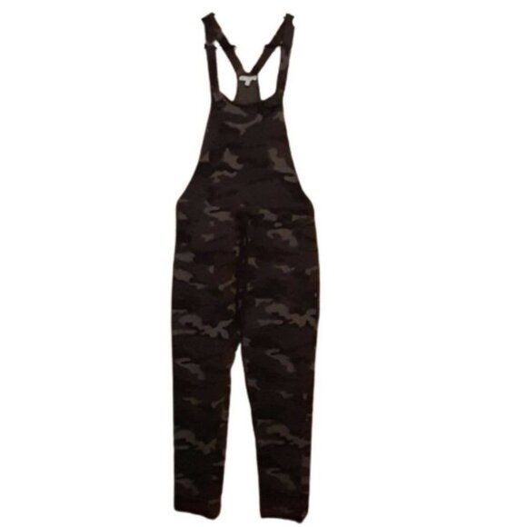 Revolve BB Dakota Where'd She Go Camouflage Overalls Army Green Size M - Picture 2 of 11